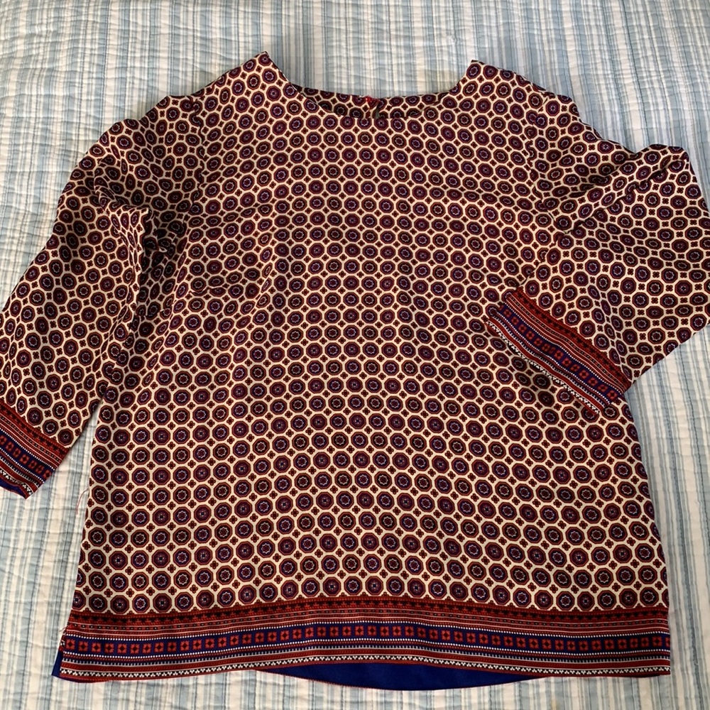 Patterned blouse size xs